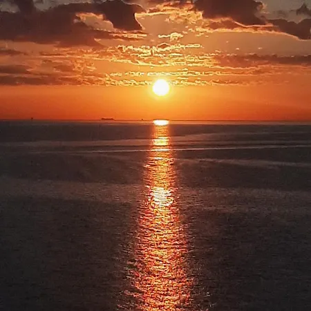 Appartamento Accanto Al Faro *